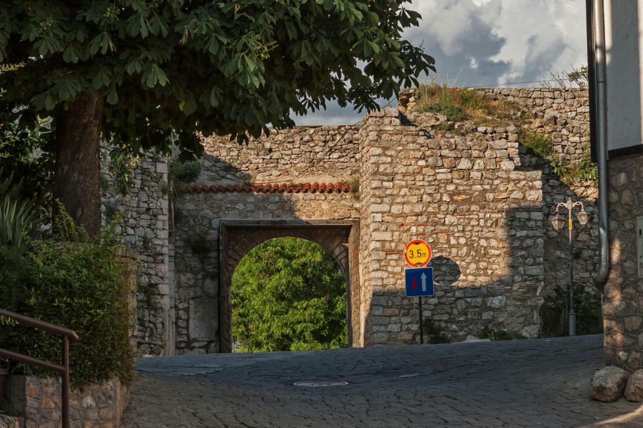 Upper Gate Apartments Ohrid Bagian luar foto